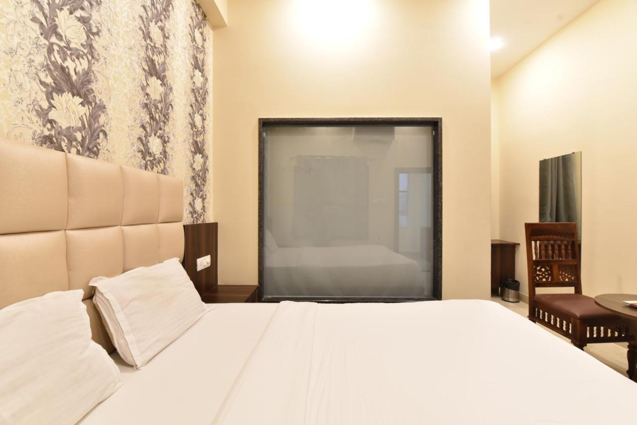 Hotel Dosa plaza Udaipur Exterior foto