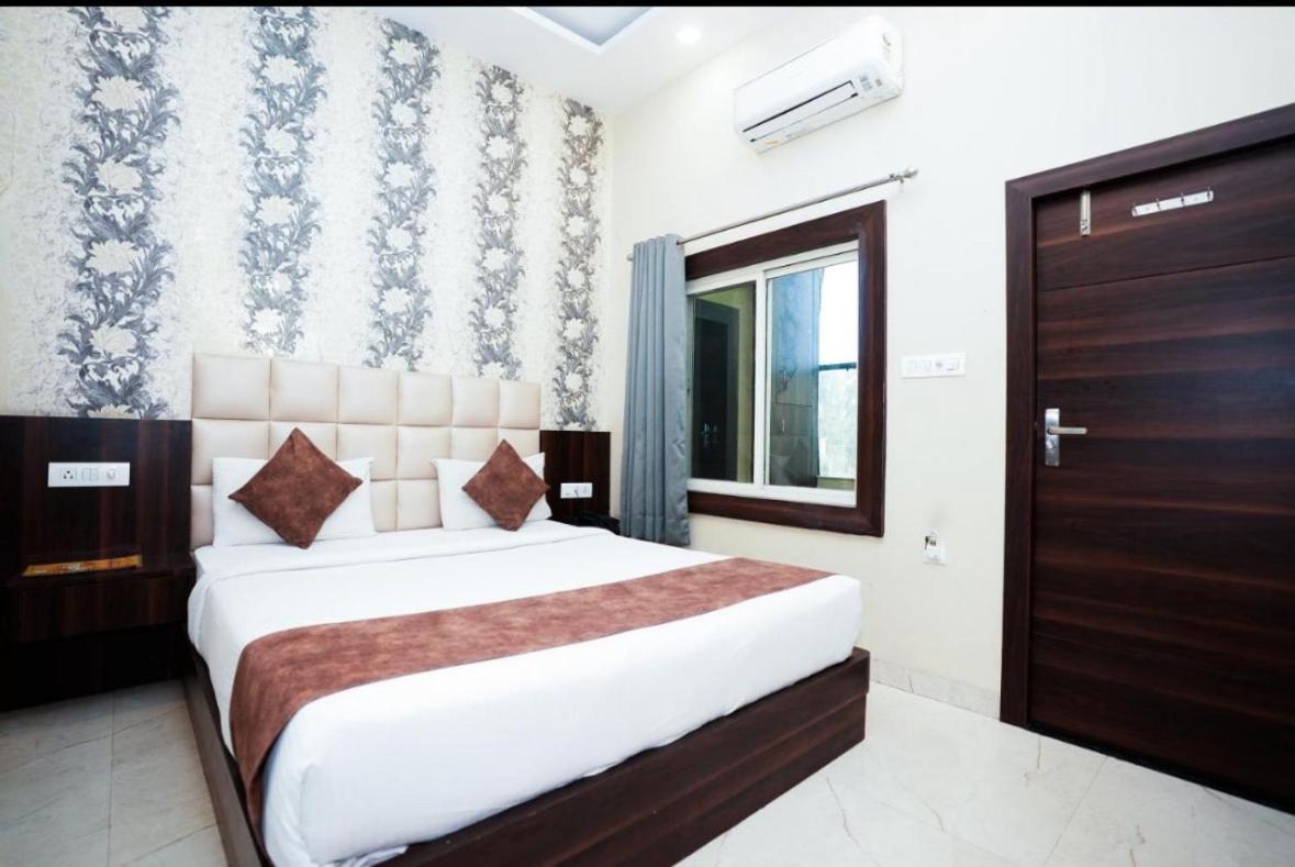 Hotel Dosa plaza Udaipur Exterior foto